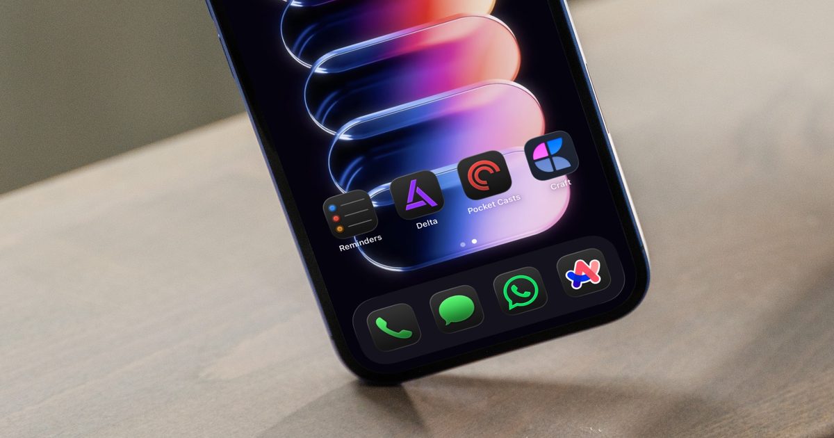 iPhone-showing-apps