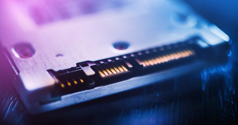 ssd-data-port